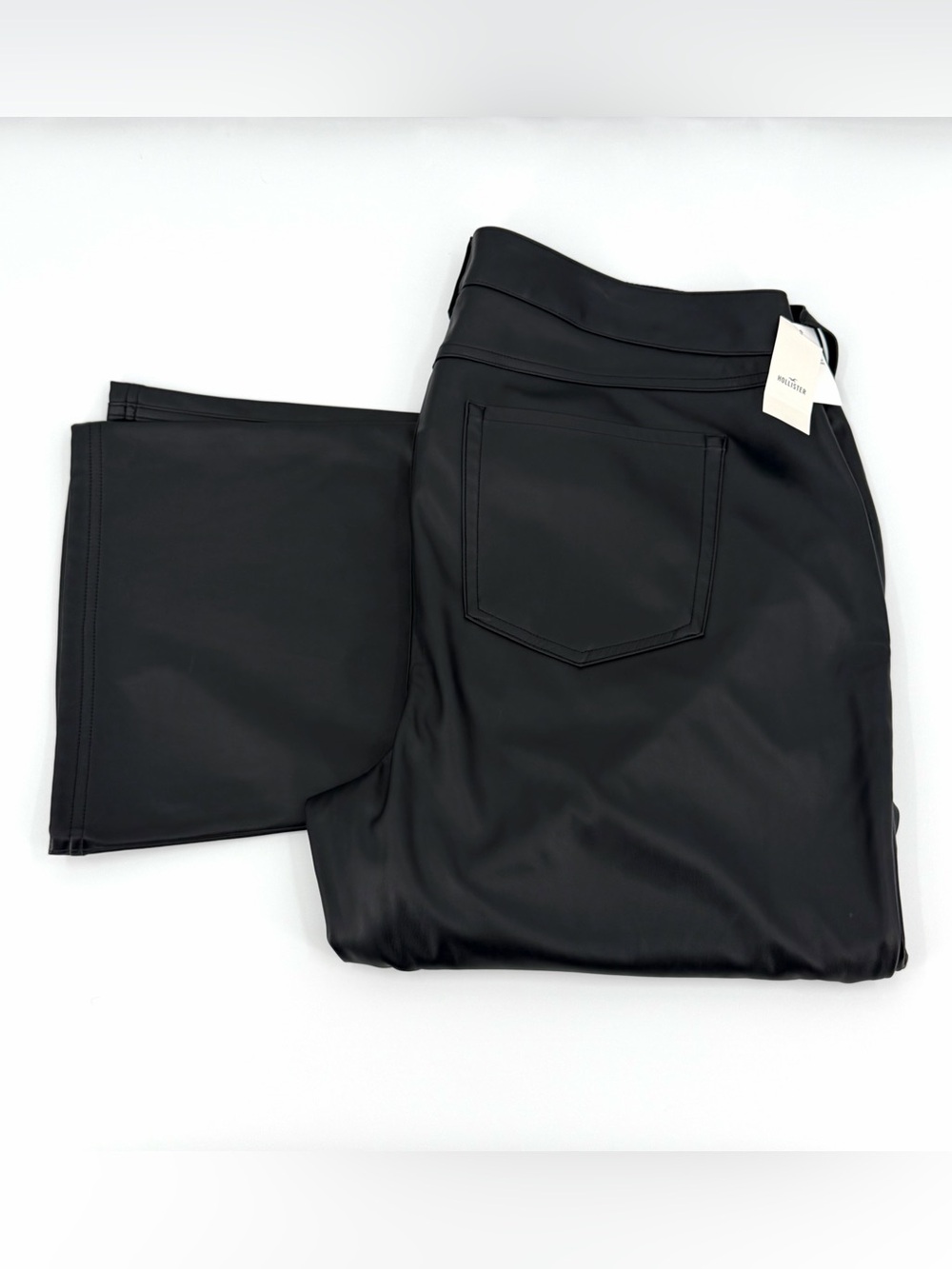 NEW Hollister Low-Rise Bootcut Black Faux Leather Pants Women’s 20R